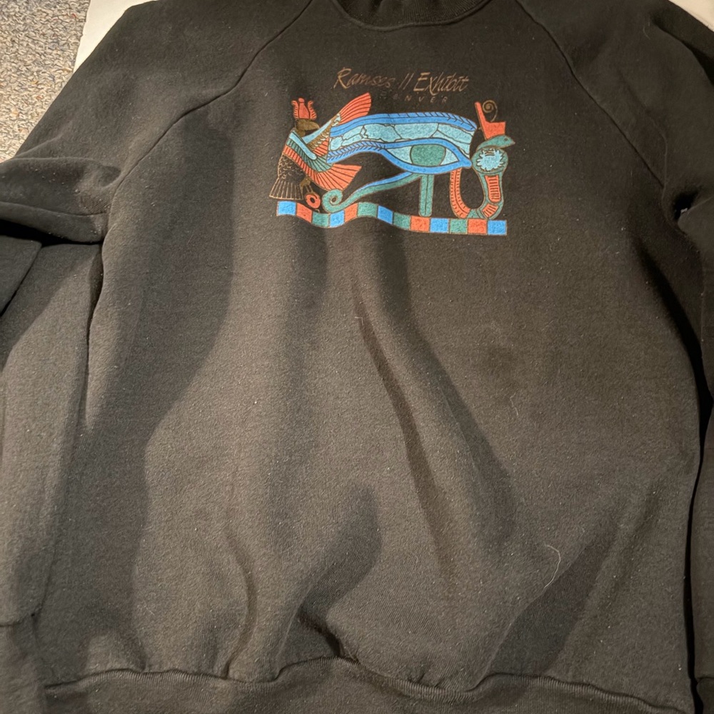 Vintage Denver Egyptian exhibit fruit of the Loom Black Crewneck Sweatshirt